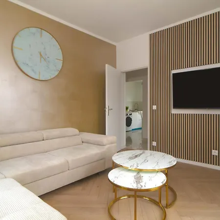 Fourside Deluxe Apartments In Le Bourget Exterior foto
