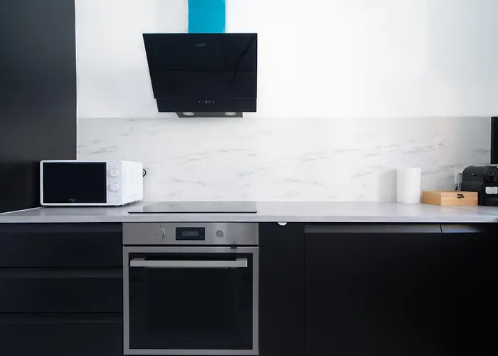Fourside Deluxe Apartments In Le Bourget