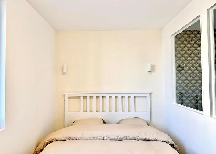 Fourside Deluxe Apartments In Le Bourget
